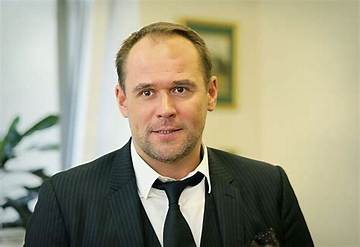 Maksim Averin Net Worth