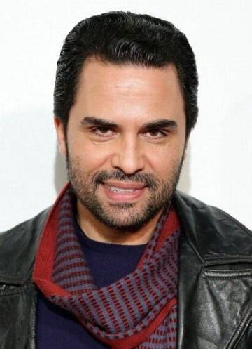 Manny Perez Net Worth