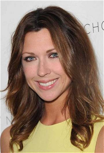 Margo Stilley Net Worth