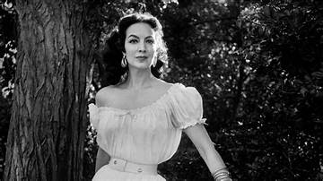 Maria Felix Cortez Net Worth