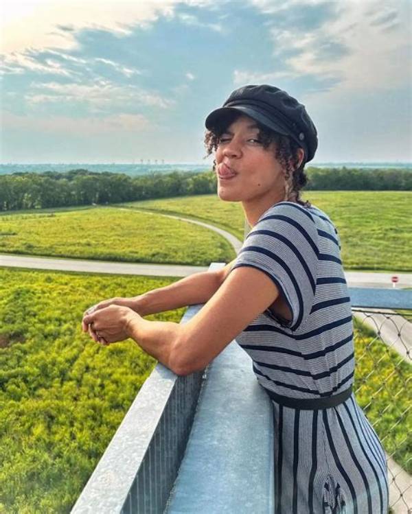 Maria Sten Net Worth