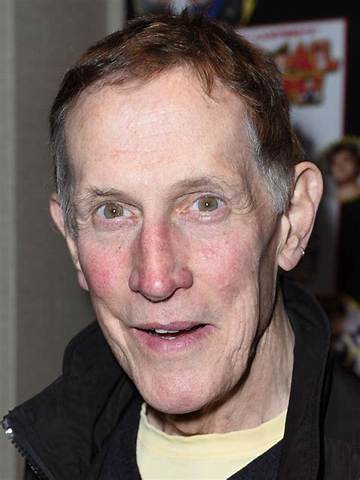 Mark Metcalf Net Worth