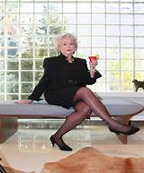 Mary Looram Net Worth