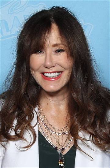 Mary Mcdonnell Net Worth