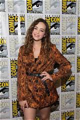 Mary Mouser Net Worth