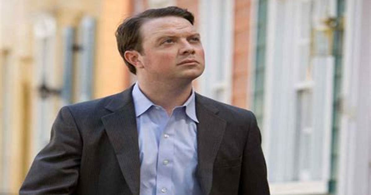 Matthew Quirk Net Worth