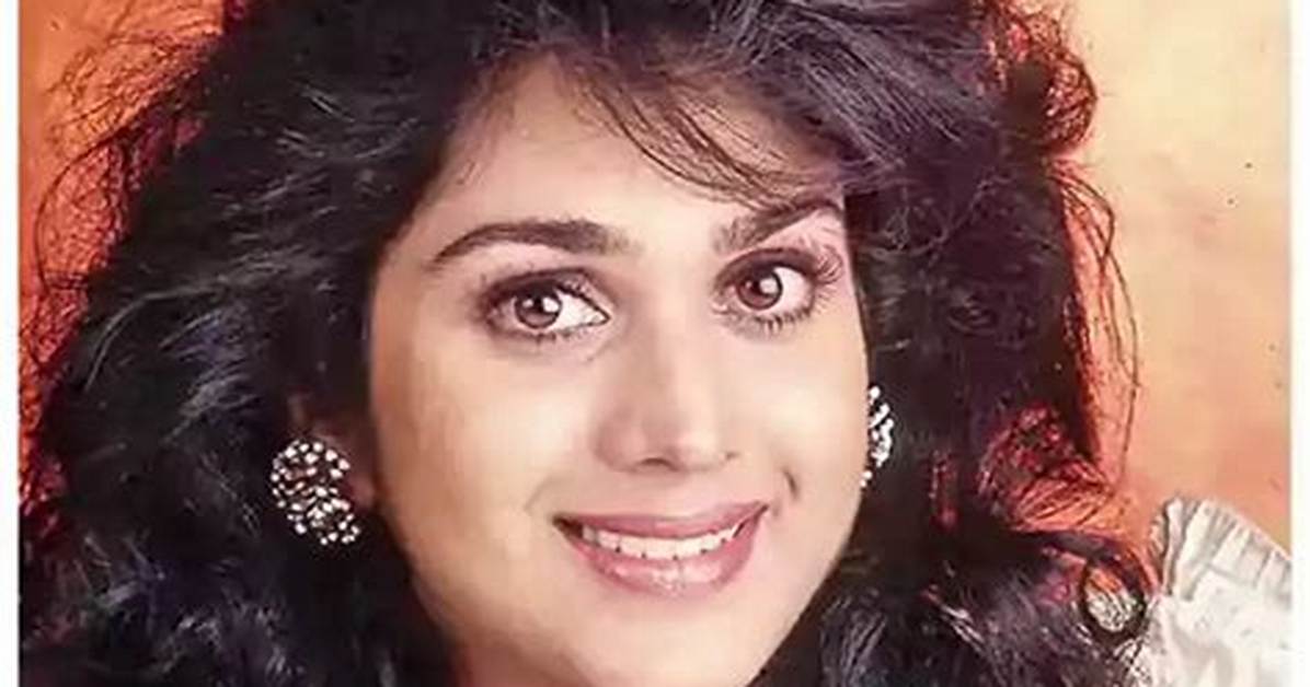 Meenakshi Sheshadri Net Worth