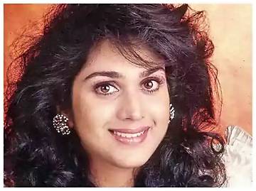 Meenakshi Sheshadri Net Worth