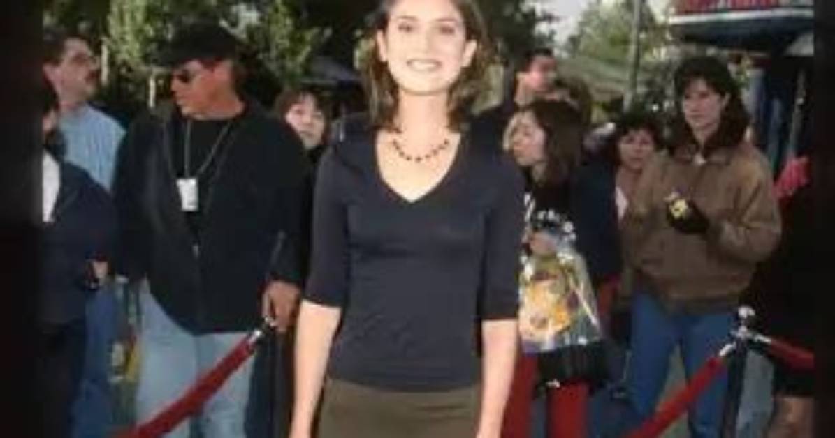 Megan Parlen Net Worth