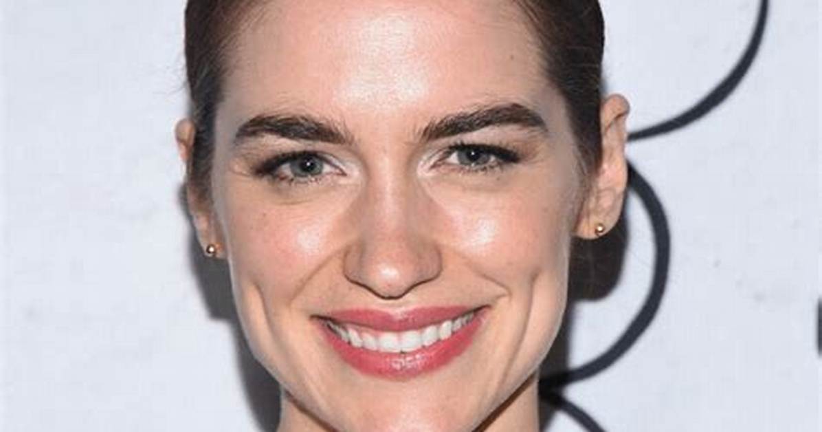 Melanie Scrofano Net Worth