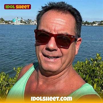 Michael Dowd Net Worth