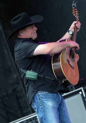 Michael Montgomery Net Worth