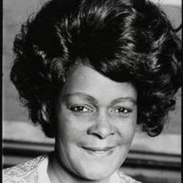 Minnie Gentry Net Worth