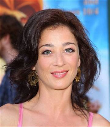 Moira Kelly Net Worth