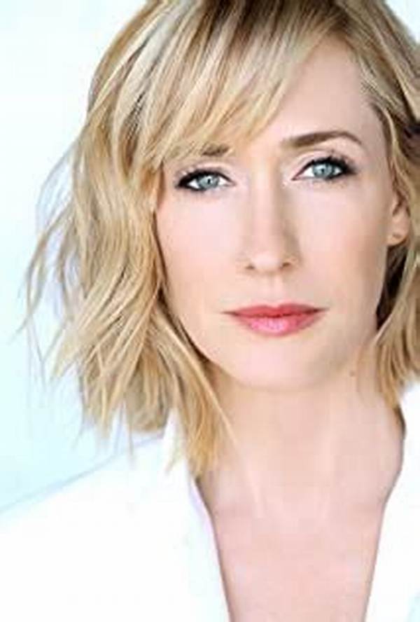 Myndy Crist Net Worth