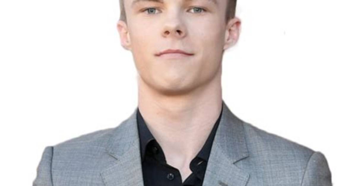 Nicholas Hamilton Net Worth
