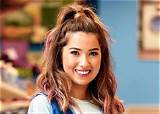 Nichole Bloom Net Worth