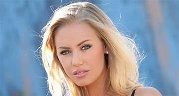 Nicole Aniston Net Worth