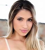 Nicole Little Net Worth