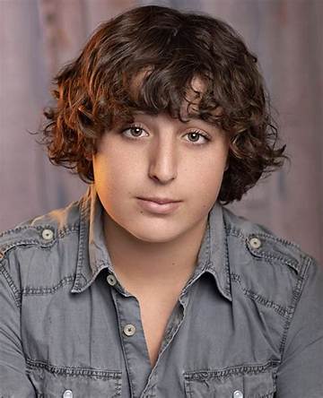 Noah Kaye Bentley Net Worth