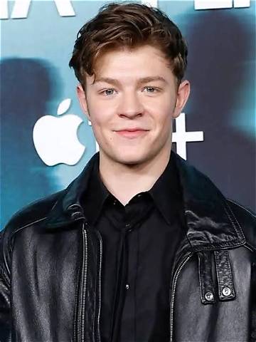 Oakes Fegley Net Worth
