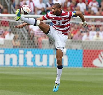 Oguchi Onyewu Net Worth