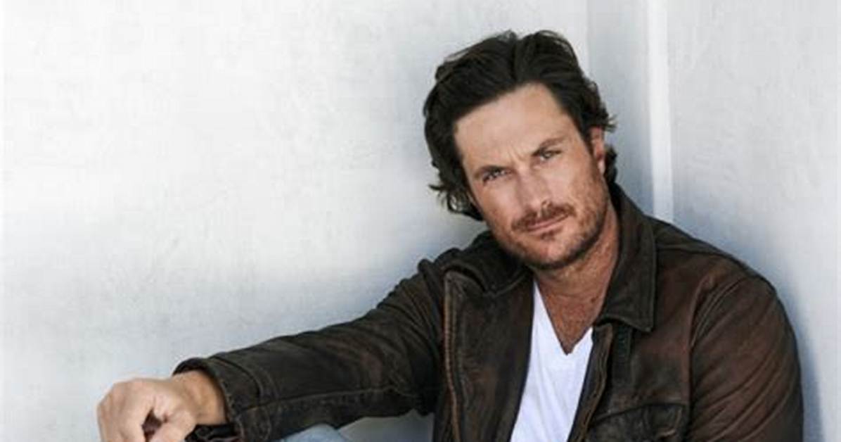 Oliver Hudson Net Worth