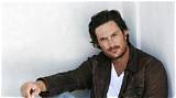Oliver Hudson Net Worth