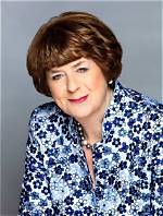Pam Ayres Net Worth