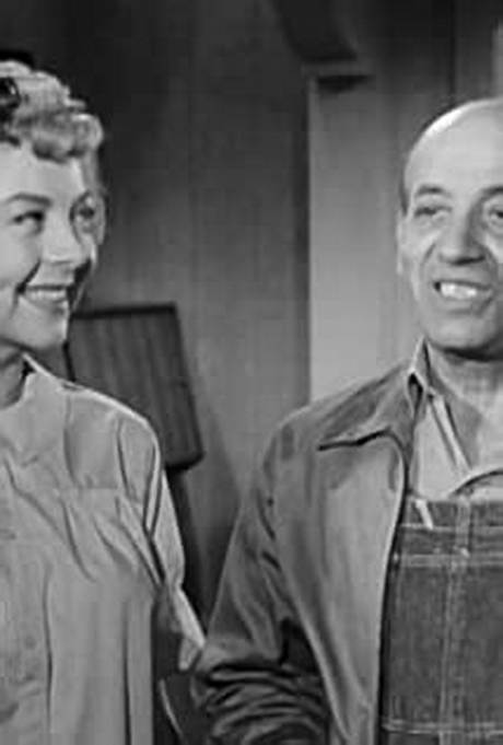 Pamela Britton Net Worth
