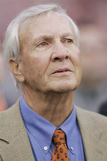 Pat Dye Net Worth