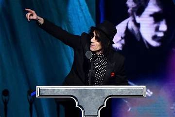 Peter Wolf Net Worth