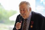 Pik Botha Net Worth