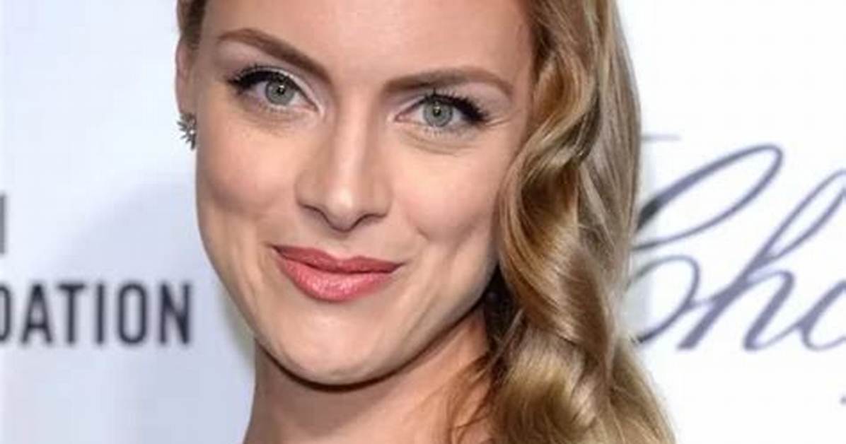 Rachel Skarsten Net Worth