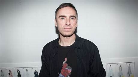 Raf Simons Net Worth