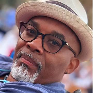 Randall Courtland Davis Net Worth