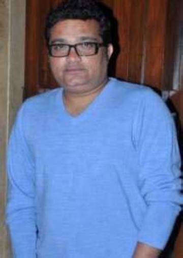 Ravi Jadhav Net Worth