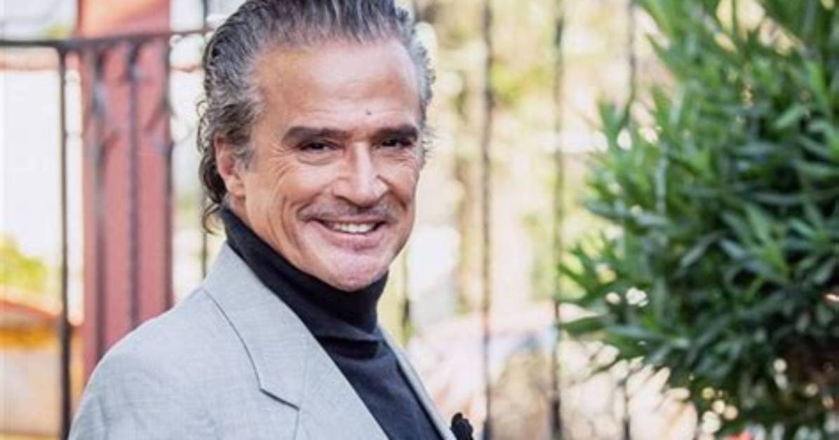 Ren%C3%A9 Casados Net Worth 150. Jpg