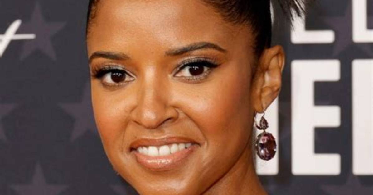 Ren%C3%A9E Elise Goldsberry Net Worth 160. Jpg