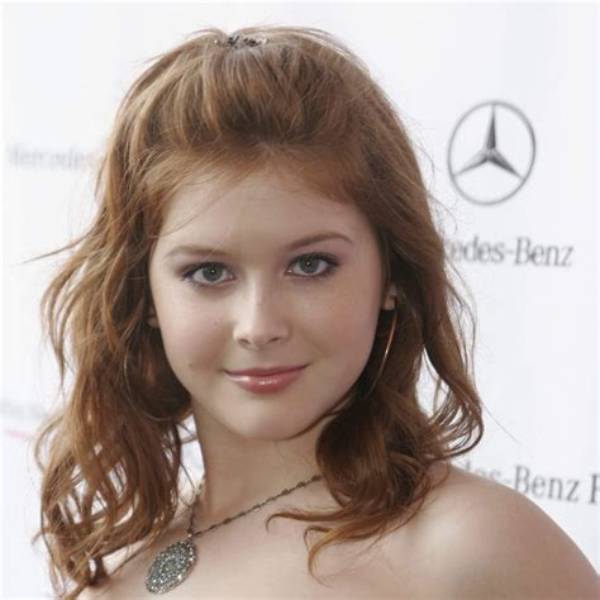 Renee Olstead Net Worth