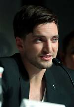 Richard Harmon Net Worth