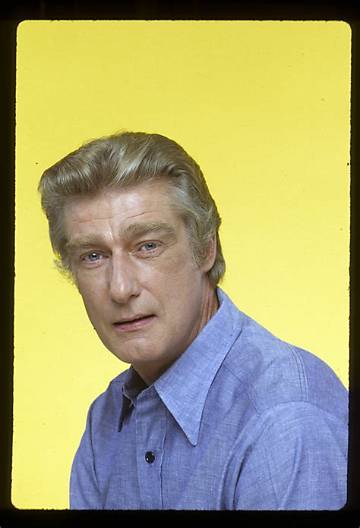 Richard Mulligan Net Worth
