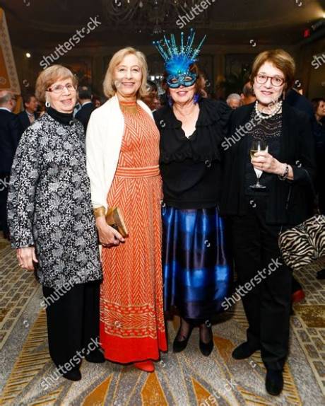 Rivka Saker Net Worth