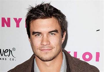 Rob Mayes Net Worth