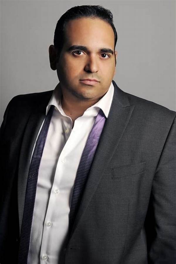 Robert Amaya Net Worth