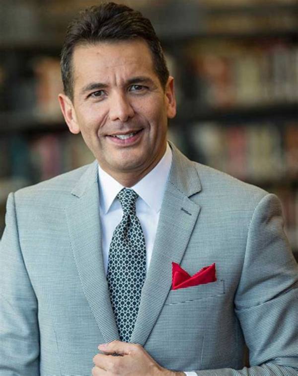 Robert Carmona-Borjas Net Worth