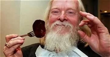 Robert Easton Net Worth