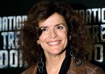 Robin Curtis Net Worth