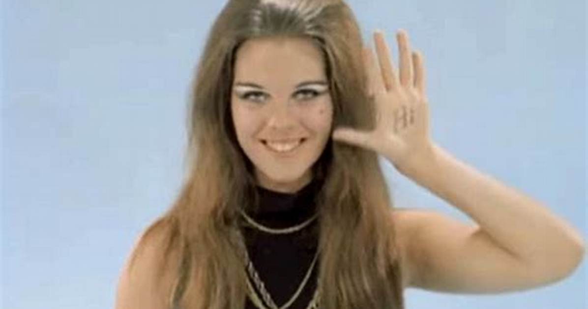 Robin Mary Paris Net Worth