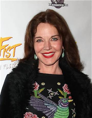 Robin Riker Net Worth